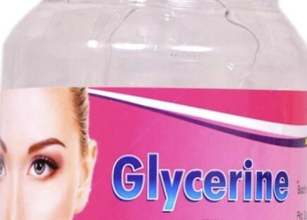 How to Use Rose Water and Glycerin for Face